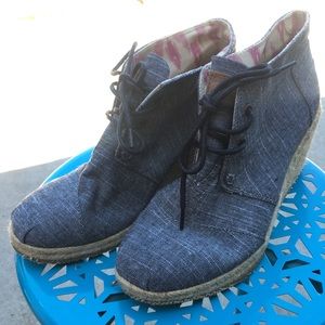 Toms lace up wedges
